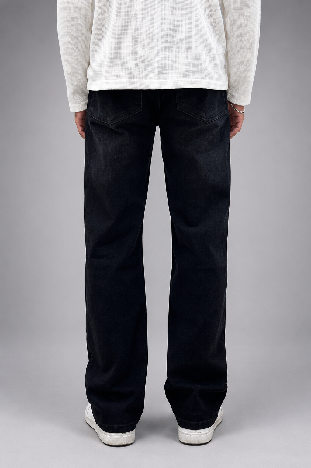 ULTRA BLACK DENIM